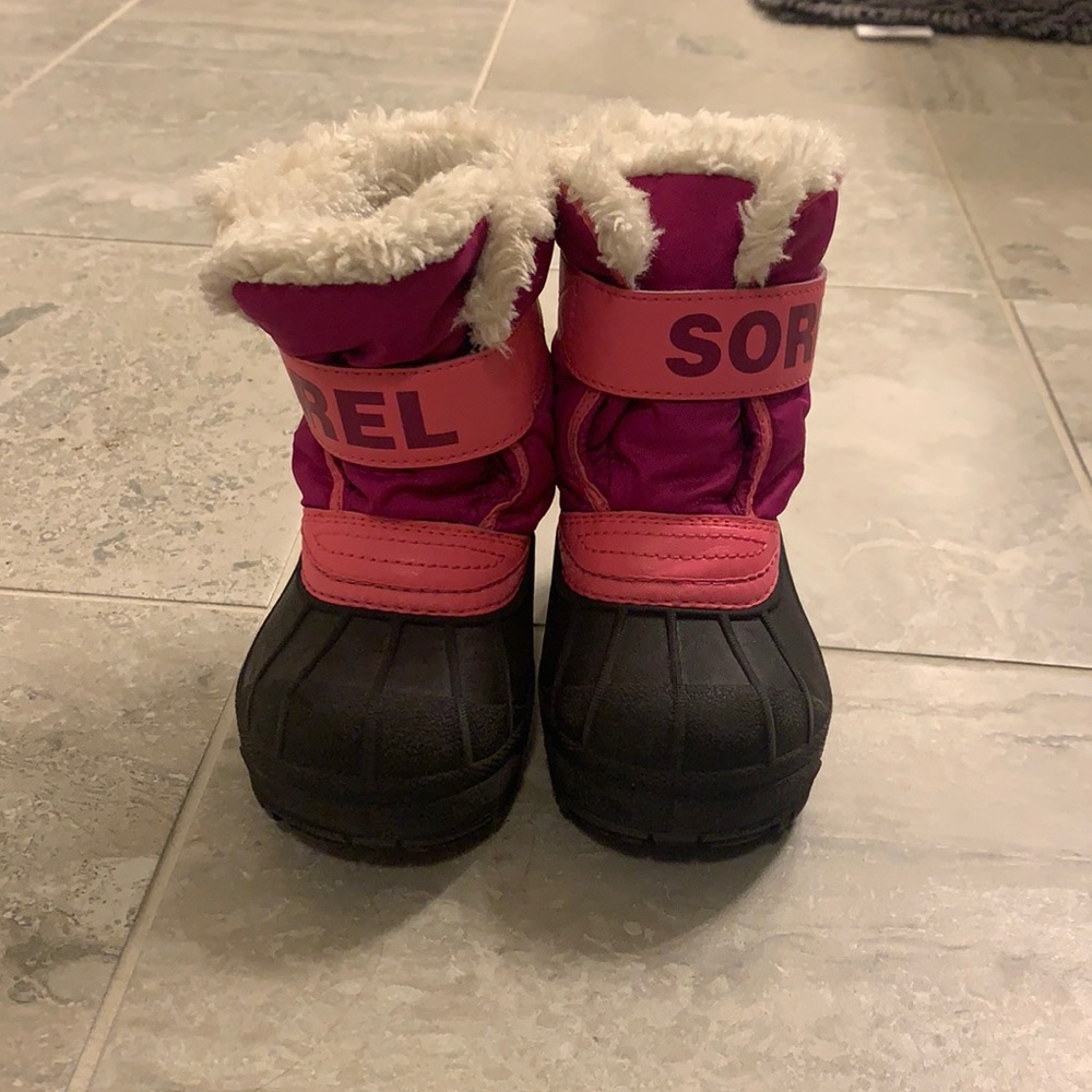 Sorel toddler size 7 winter boots